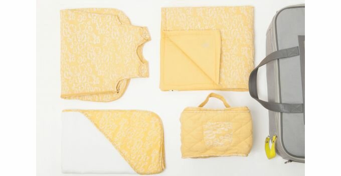 Valise maternité linge de lit